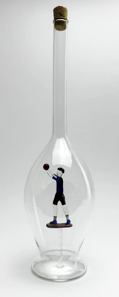 Karafa basketbalista barevný
