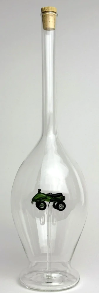 Karafa čtyřkolka