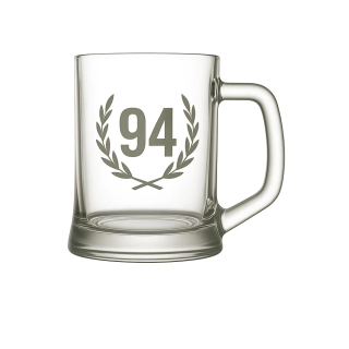 Pískovaný půllitr 94 let života