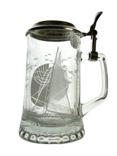 Korbel s motivem plachetnice – skleněný s cínovým víčkem 0,4 l
